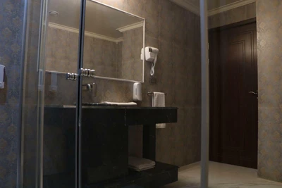 Diyako Palace Hotel