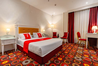 Persian Plaza Hotel
