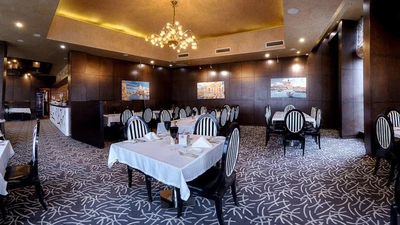 Shiraz Grand Hotel
