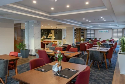 Avina Hotel