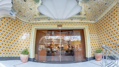 Setareh Hotel