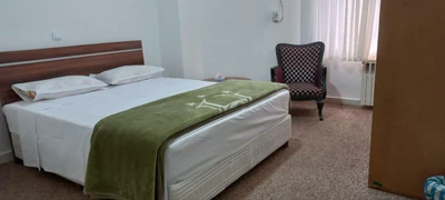 Sadra Hotel