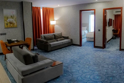 Avina Hotel