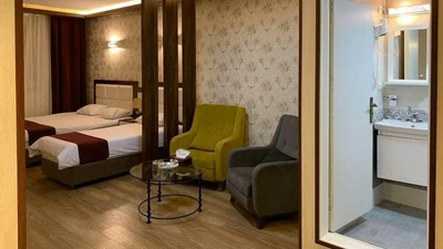Alborz Hotel