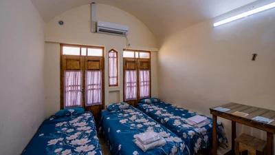 Noghli Traditional Hotel
