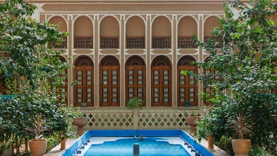 Mozaffar Traditional Hotel