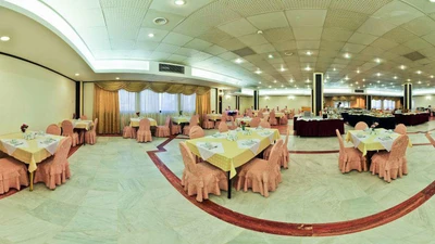 Pardisan Hotel