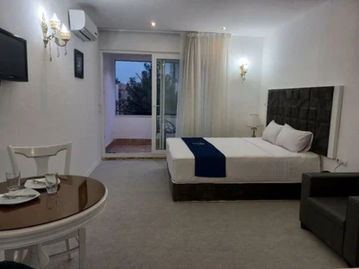 Alvand Hotel