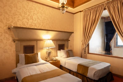 Darvishi Hotel