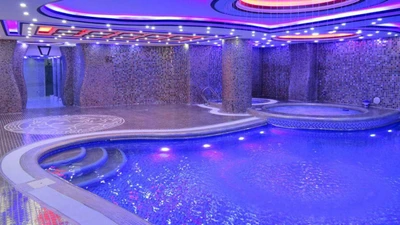 Kourosh Hotel
