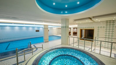 Zandiyeh Hotel