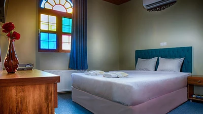 Darbari Hotel