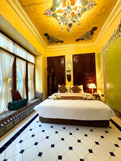 Darvash Traditional Hotel