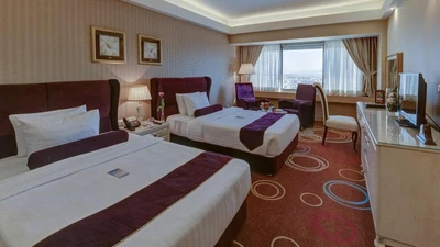 Shiraz Grand Hotel