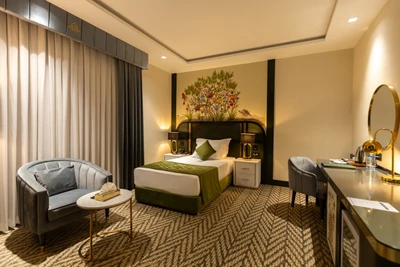 Chaharbagh Hotel